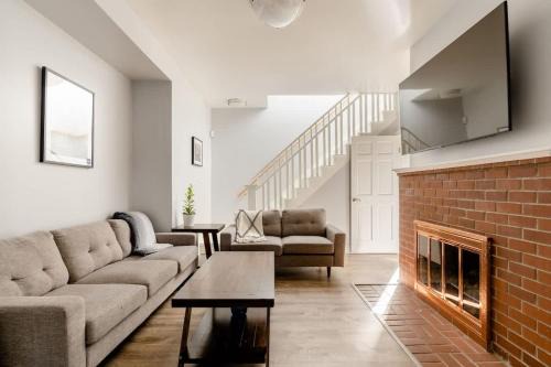 Richmond Casa | Stay Portland - Private Portland Group Getaway, Sleeps 12