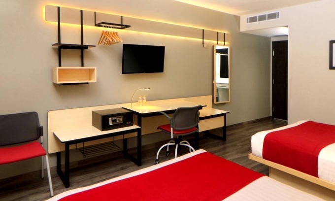 Zona hotelera del norte Hotel | Stay Steps from Beach & Shops in Modern Vallarta Hotel Rooms - 4 Units