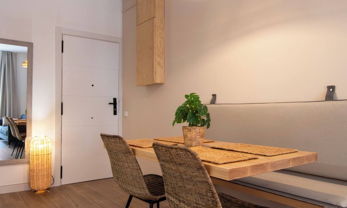 La Maternitat i Sant Ramon Apartamento | Stay U-nique Apartment Comte Güell