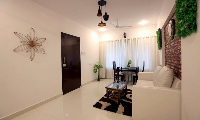 Kandivali East Apartamento | Stay with Modern Facilities and Homely Ambiance