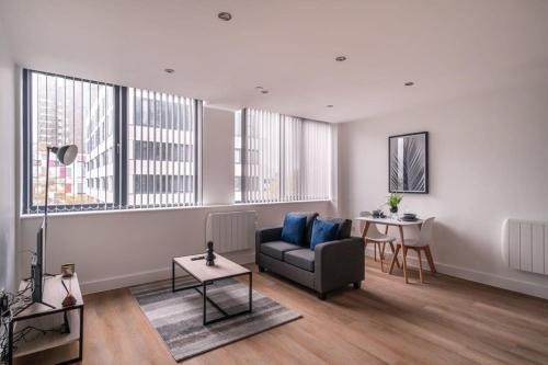 Old Trafford Apartamento | Stay Zeni, Alexandra Rise Manchester Chic 1BR Flat