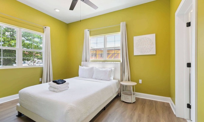 Historic Downtown Baton Rouge Apartamento | StayAE Downtown - One Bedroom, Ground Floor