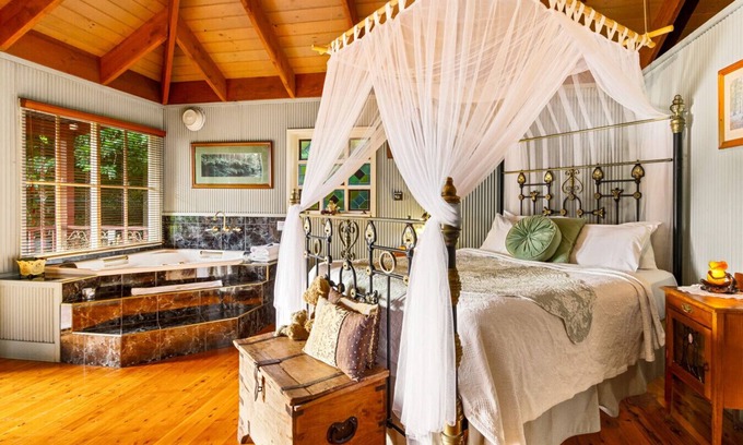 Mount Dandenong Cabina | StayAU Windsong Cottage Idyllic Getaway Dandenong