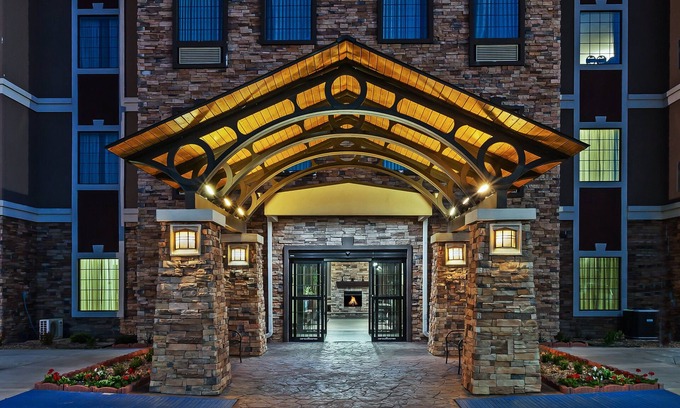 Amarillo Hotel | Staybridge Suites Amarillo - Western Crossing by IHG