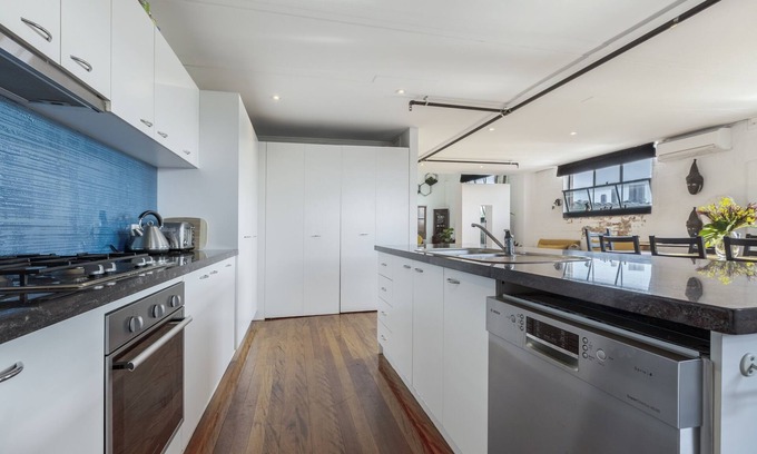 Collingwood North Apartamento | StayCentral - Fitzroy Converted Warehouse Penthouse