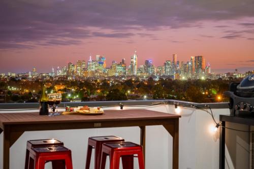 Northcote Apartamento | StayCentral - Northcote Townhouse with Study