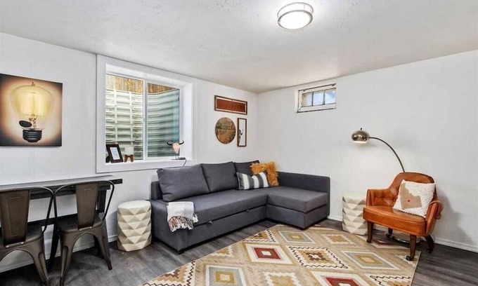 Twin Falls Apartamento | #StayinMyDistrict Twin Falls Pendleton Chic Suite