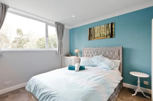 Woking Casa | StayInWoking at 30 Woodlands
