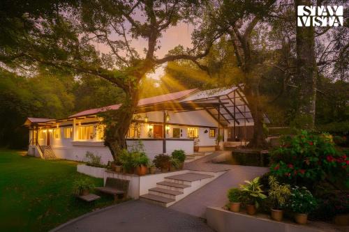 Bhim Nagar Villa | StayVista at The Floramer with Bonfire, Lawn