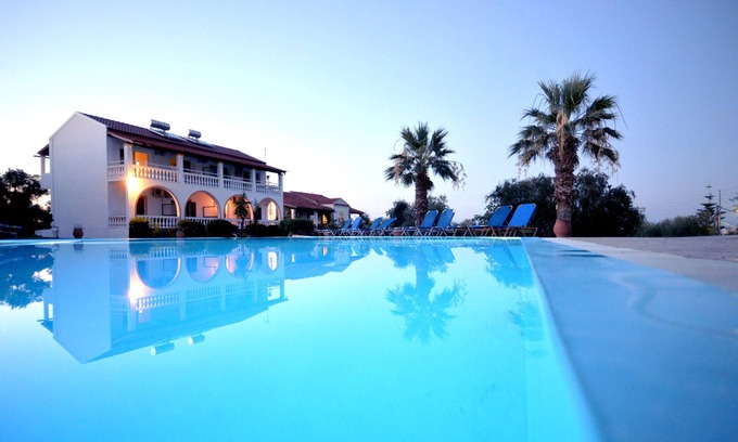 Messonghi Casa | Stefanos Resort