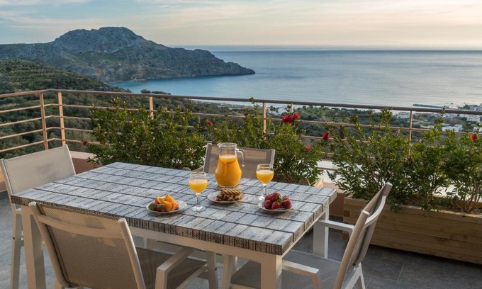 Mirthios Apartamento | Stella in the Village Suites