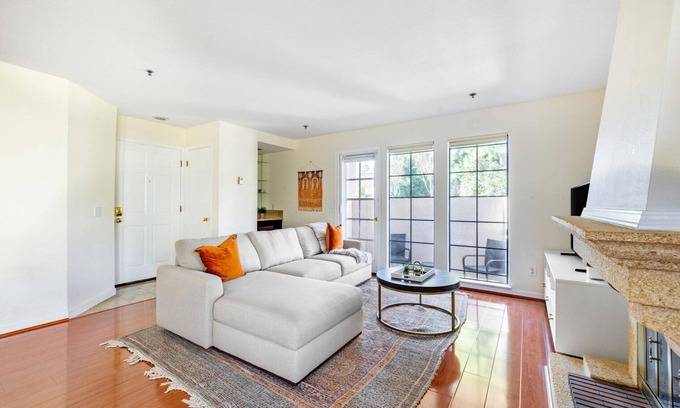 Cupertino Casa | Stellar Cupertino 2BR w/ Pool & Balcony, close to Shopping, by Blueground