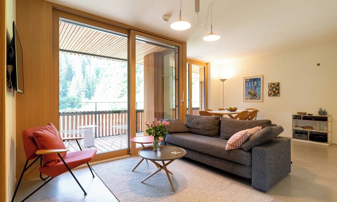 Flims Apartamento | Stenna Selva - bright and modern 3.5 room apartment for 4 people, approx. 58m2.