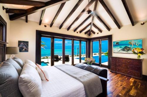 Gun Bay Casa | Stepping Stone 4 BR East End