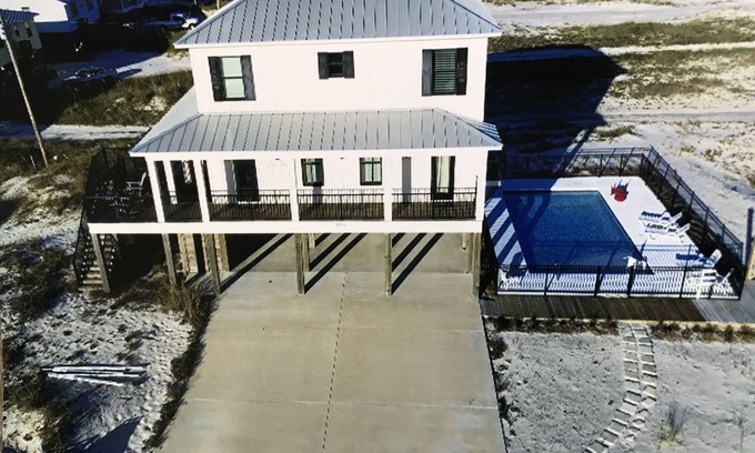 Southpointe Casa | A pasos de la playa, PISCINA- compartida entre 3 casas- Tasas de caída REDUCIDAS