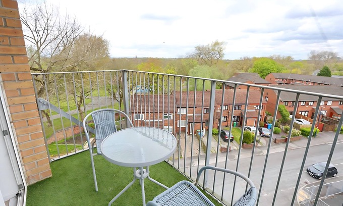 Clayton Apartamento | New Refurb Mins From Coop & Man City Park For Free | Pass the Keys