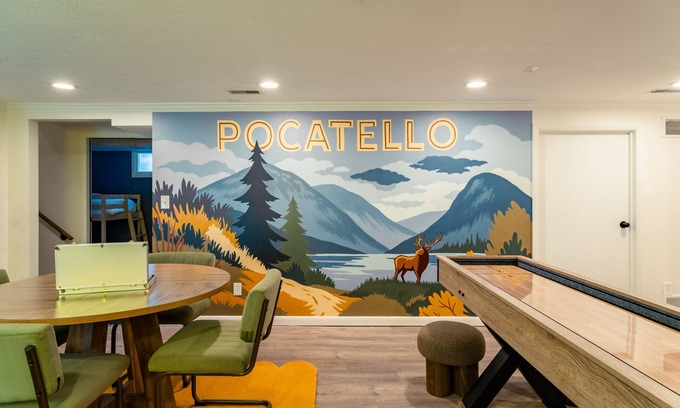 Pocatello Casa | Steps from ISU, Hot Tub, Fire Pit, game room,
