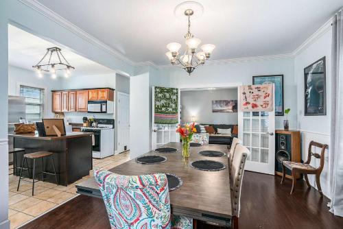 Valparaiso Casa | Steps from Journeyman in Downtown Valparaiso