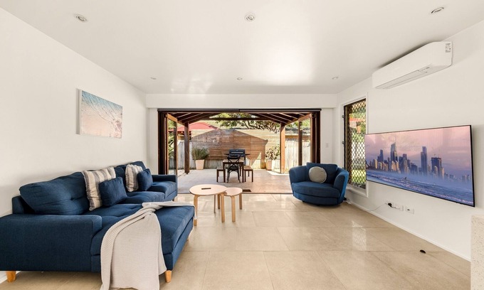 Palm Beach Casa | Steps from Sand: 2-Bed Beach Escape with Courtyard
