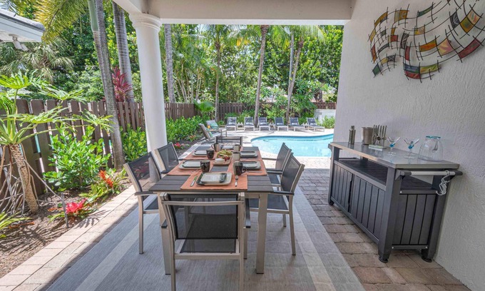 Birch Park Finger Streets Casa | Steps From the Beach Heated Pool Sun Key Game Room Resldences