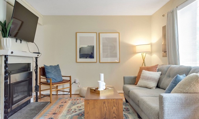 Blodgett Mills Casa | Steps from the Ski Slopes! Mountain Getaway @ the Peak