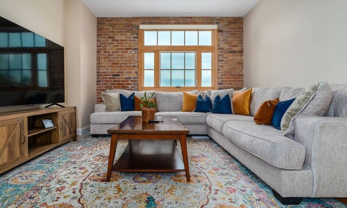 Lexington Condominio | Steps from WLU & VMI Loft with Private Parking