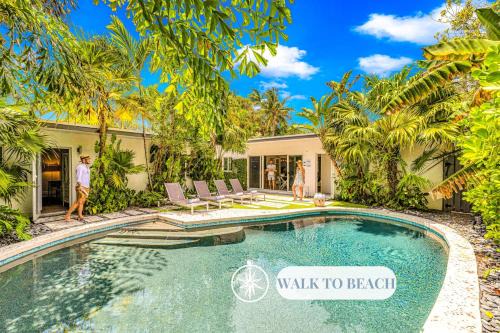 Birch Park Finger Streets Casa | Steps to Beach Heated Pool 2 Houses together Sugar Key RESlDENCES