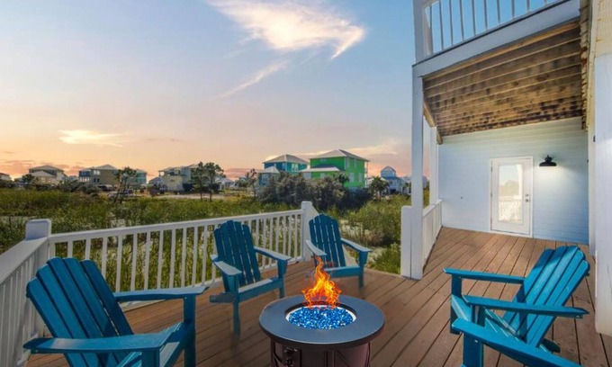Morgantown Casa | Steps To Beach, Pool, Balcony Gulf Views, Firepit, Arcade, 4BR House, Morgantown