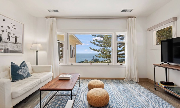 Summerland Casa | Steps to Beach & Town! Ocean Views! Sleeps 4 in style!