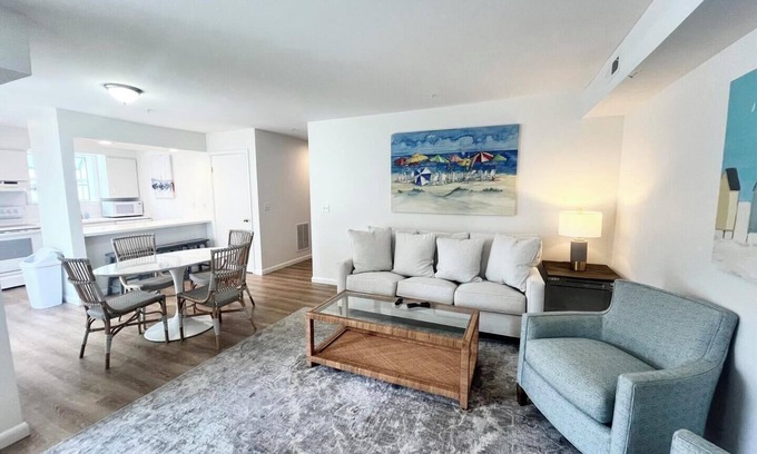 Sussex County Condominio | Steps to Beach, Boardwalk & More! Cozy 2BR/2BA Condo with Ocean Views!