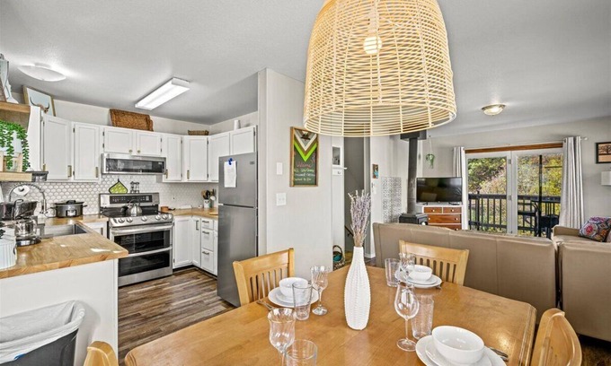 Ouray Casa | Steps to Hot Springs, Shops, & Trails / 2BR Fiber