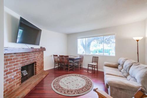 Pacific Beach Casa | Steps to Restaurants Beach Bay Park Bars
