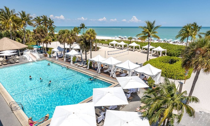 Sanibel Hotel | Steps to Sanibel Beach with Pools, Hot Tub, Tennis & Dining — Ideal Island Stay