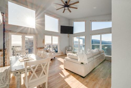 Westport Casa | Steps to Shore Family Beach Getaway in Westport