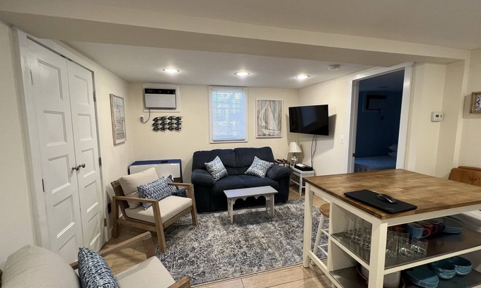 Manasquan Apartamento | Steps to the Beach!