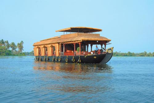 Sea View Ward Alquiler De Eote | Sterling Houseboats Lake Palace, Alleppey