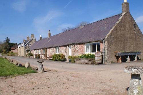 Eyemouth Casa | Stewards Cottage, Press Mains Farm Cottages