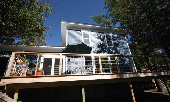 Charlevoix Casa | Stewart's Folie en el lago Charlevoix