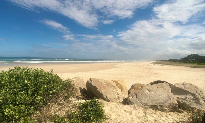 Empire Vale Apartamento | Sth Ballina. Peace, nature, river, beach. Big, modern studio with everything.