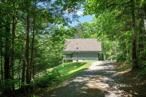 Pittman Center Casa | Still Waters Studio by Stony Brook Cabins