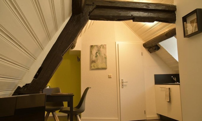 Hoehr-Grenzhausen Apartamento | Stilvolle Altbauwohnung, Apartment Träum & schön
