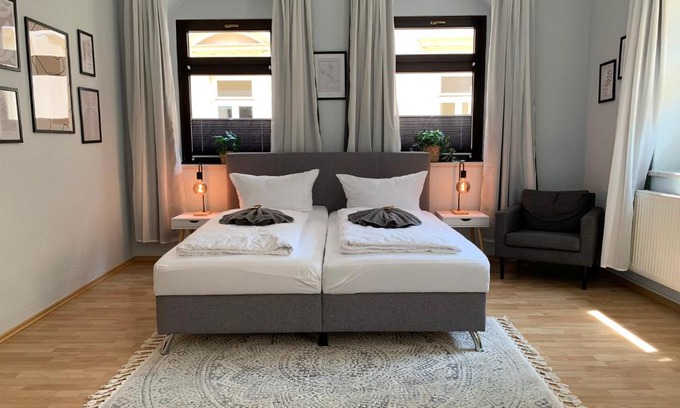 Bad Schandau Apartamento | Stilvolle Altbauwohnung - Parkplatz, WLAN, Netflix, Zentrum Bad Schandau