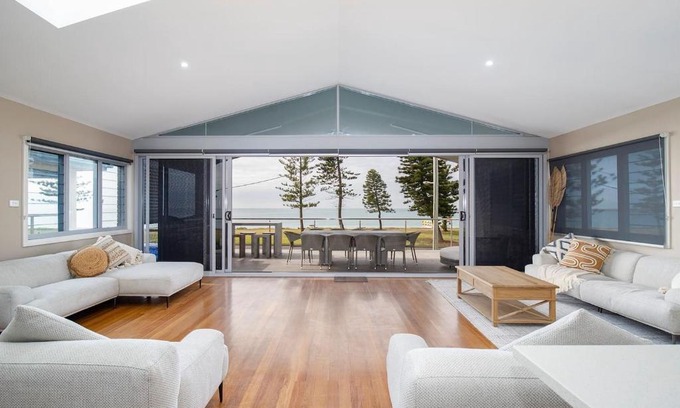Stockton Casa | 'Stockton Grande' A Sublime Beachfront Family Oasis