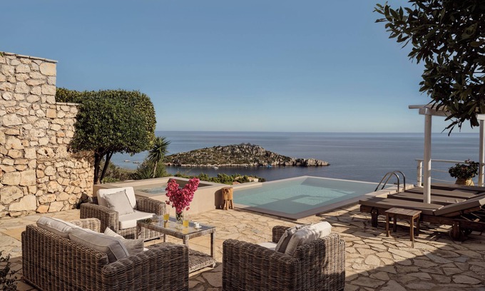 Varvara Villa | '' ORFOS VILLAS '' - VILLA DE LUJO DE 3 DORMITORIOS CON PISCINA PRIVADA PARA DORMIR 6