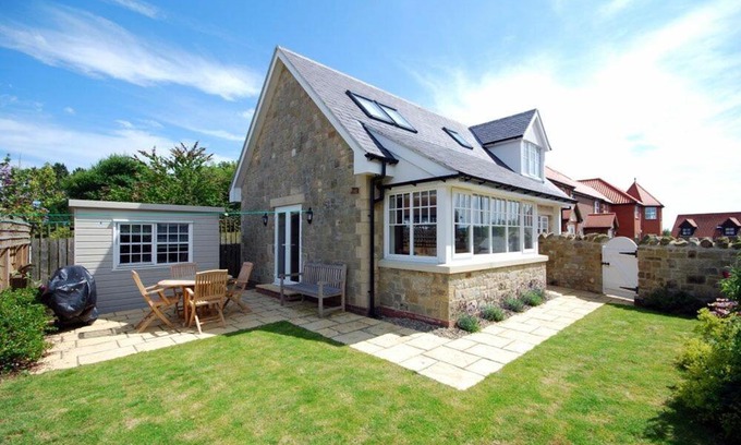 Bamburgh Casa | Stone Cottage