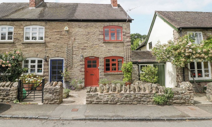 Weobley Cabaña | STONE COTTAGE, pet friendly, character holiday cottage in Weobley
