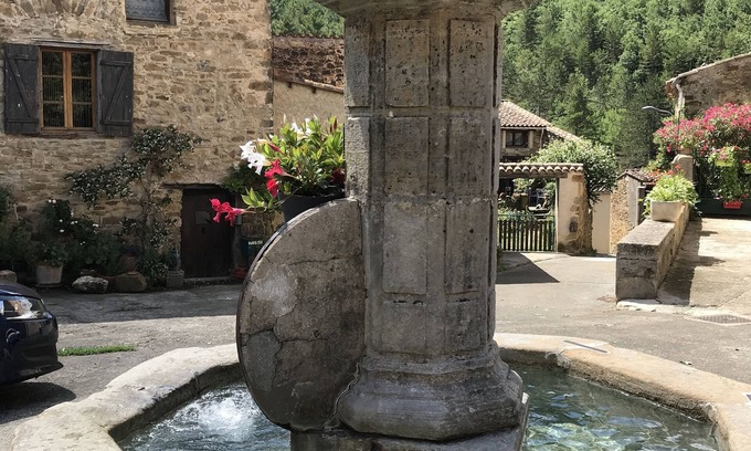 Sougraigne Cabaña | Casa de Piedra con solárium privado y vistas a la montaña