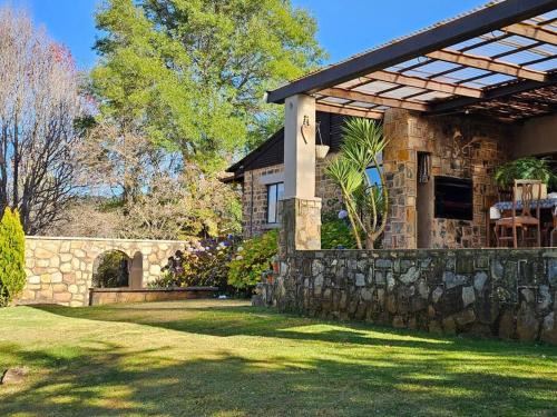 Dullstroom Casa | Stone Cottage