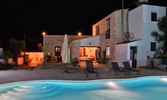 Tsada Casa | Stone House