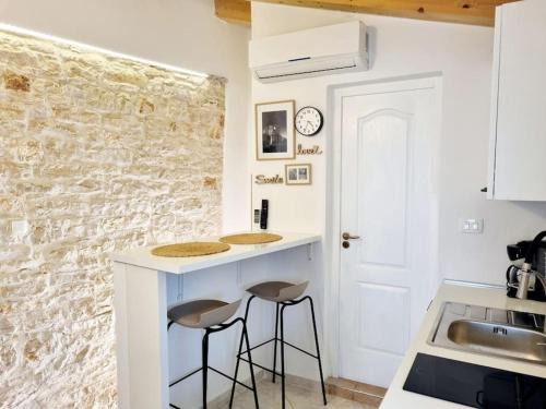Rovinjsko Selo Apartamento | Stone House Mate